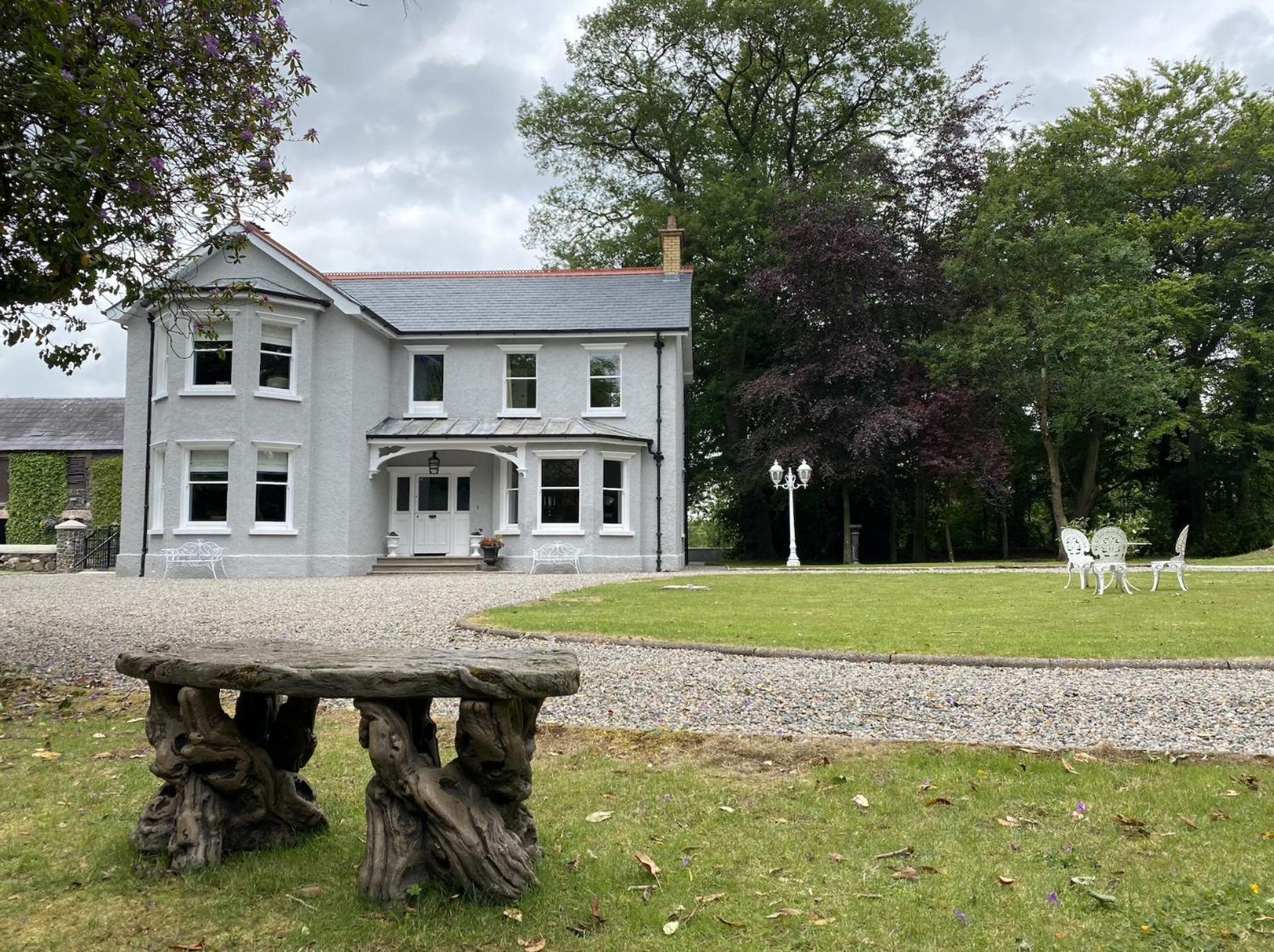 Luxury Accommodation In County Antrim With Riverside Hot Tub Kells Екстериор снимка