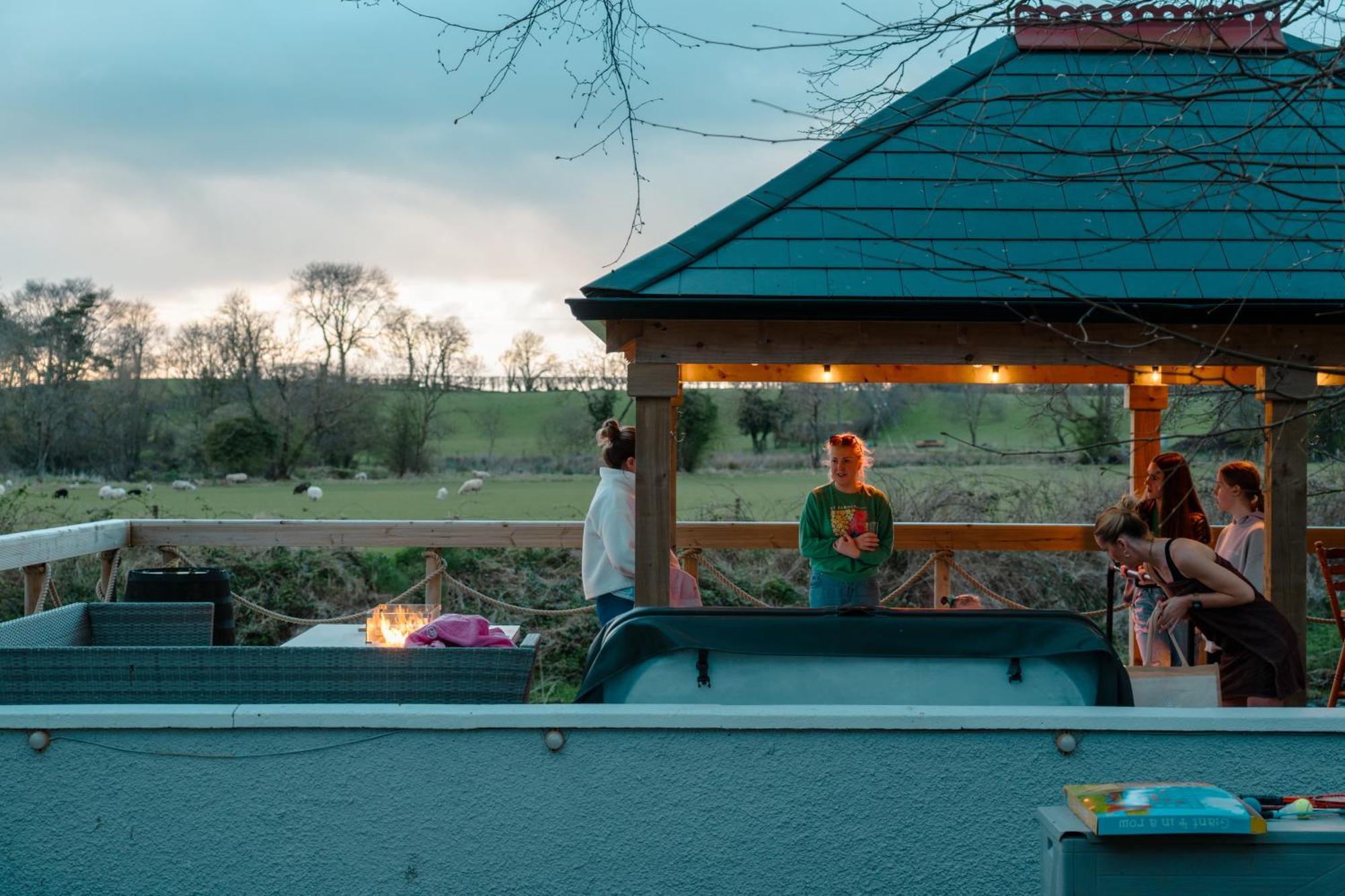 Luxury Accommodation In County Antrim With Riverside Hot Tub Kells Екстериор снимка